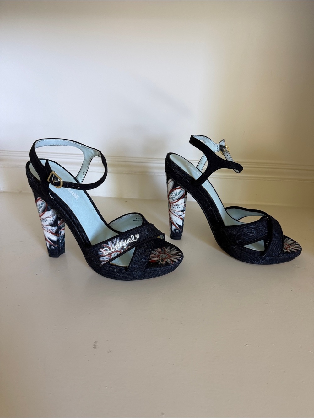 Elevate a plain black dress w/ Black Floral heels  Ankle Strap Sandals size 37